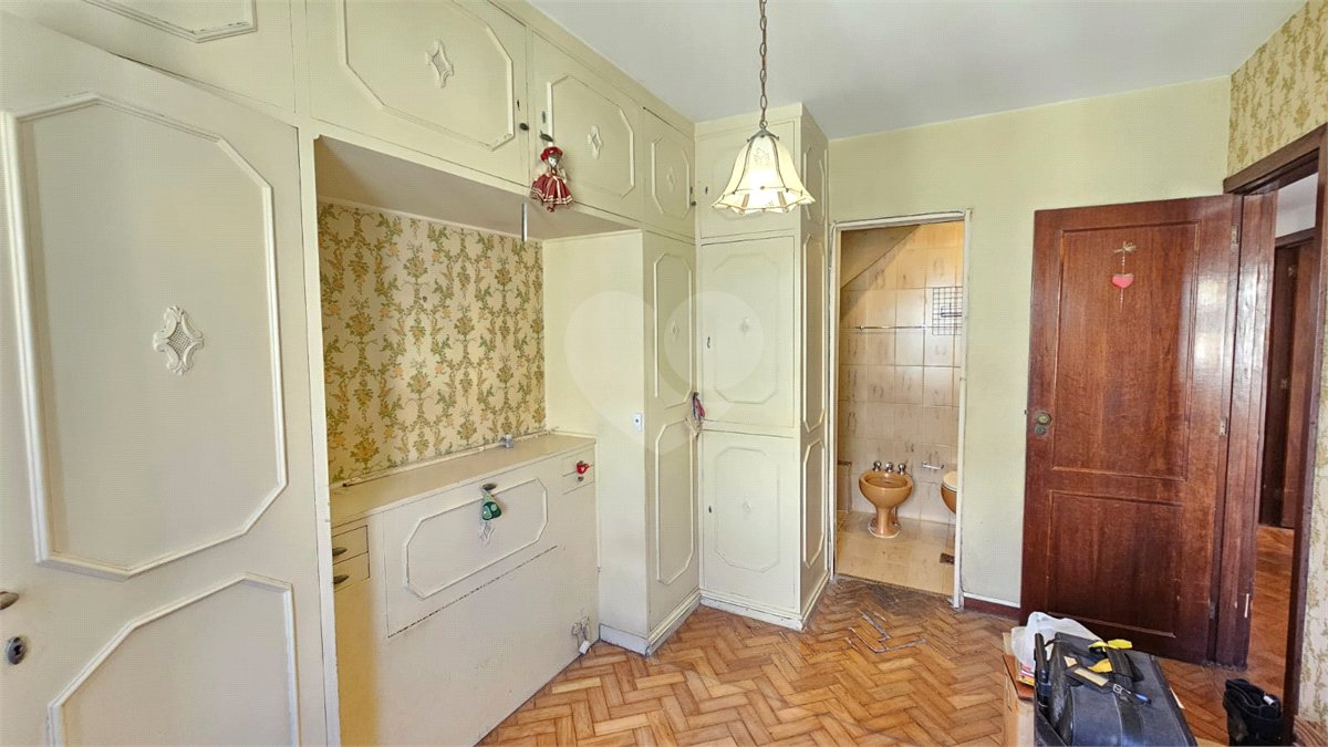 Apartamento à venda com 3 quartos, sendo 1 suíte, em Leblon, Rio de Janeiro, RJ