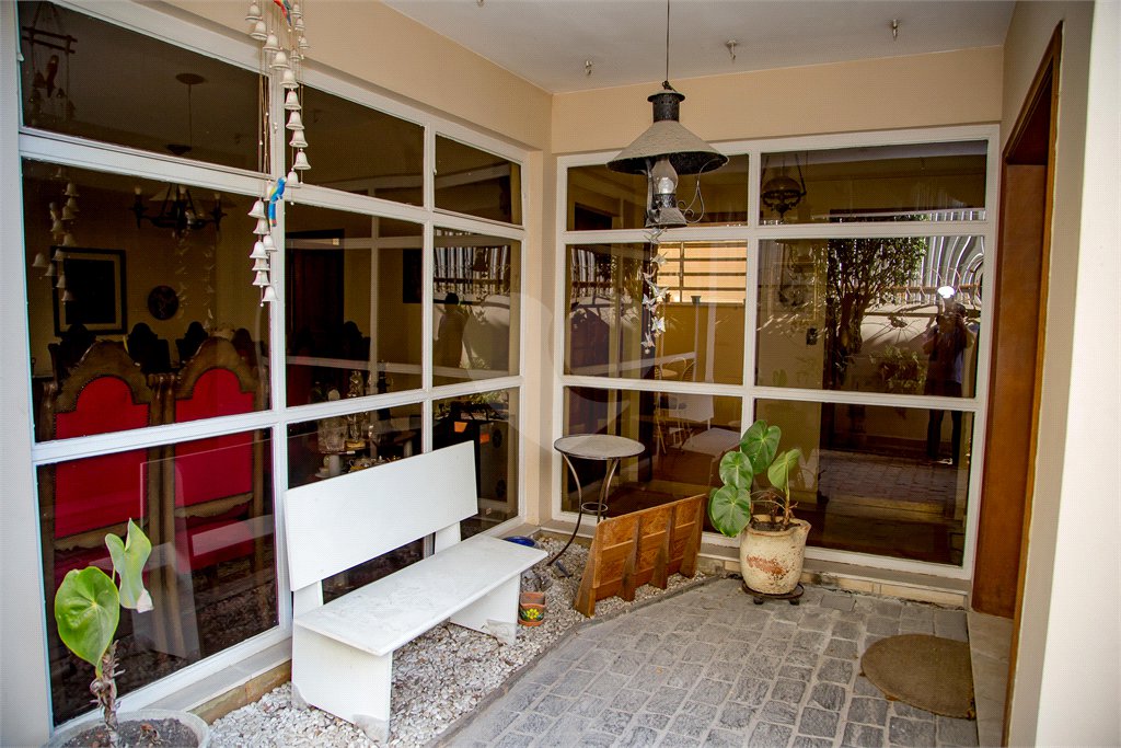 Casa à venda com 7 quartos, sendo 1 suíte, em Jardim Paulistano, São Paulo, SP