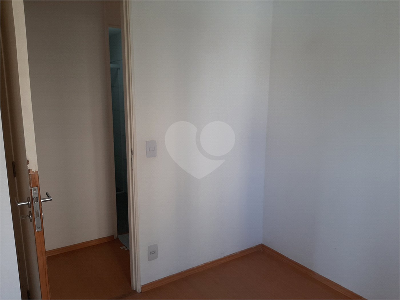 Apartamento à venda ou para alugar com 3 quartos, sendo 1 suíte,  em Vila Suzana, São Paulo, SP