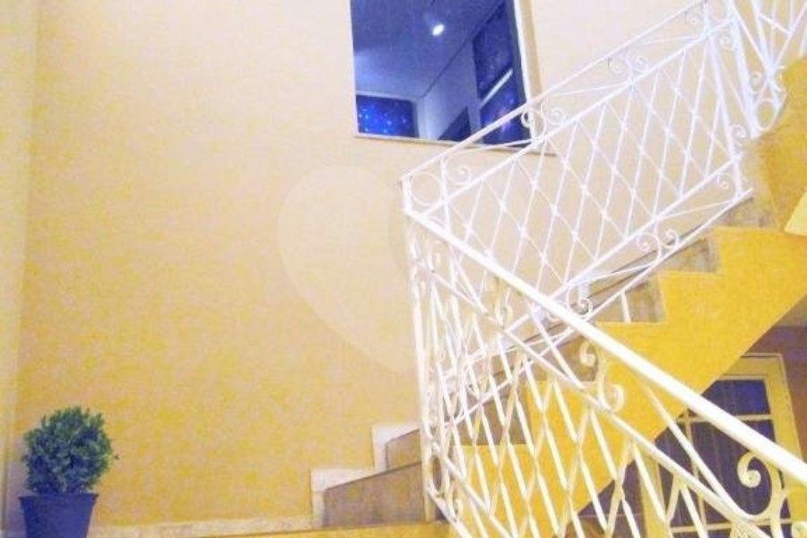 Sobrado à venda ou para alugar com 4 quartos, sendo 1 suíte, em Santana, São Paulo, SP
