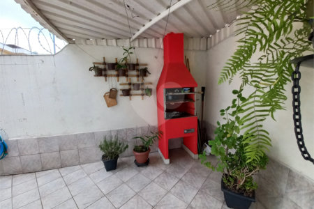 Sobrado à venda com 3 quartos, sendo 1 suíte, em Jardim Umarizal, São Paulo, SP