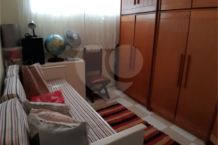 Casa à venda com 3 quartos, sendo 1 suíte, em Jardim Leonor Mendes de Barros, São Paulo, SP