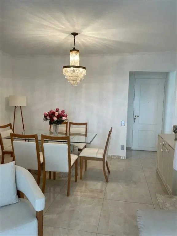 Apartamento à venda com 3 quartos, sendo 1 suíte, em Jardim Colombo, São Paulo, SP