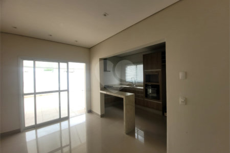 Casa à venda com 3 suítes no condomínio Horto Florestal II, Sorocaba - SP