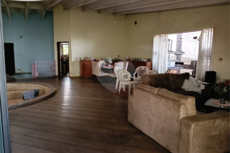 Casa para alugar com 4 suítes em Vila Carmosina, São Paulo, SP