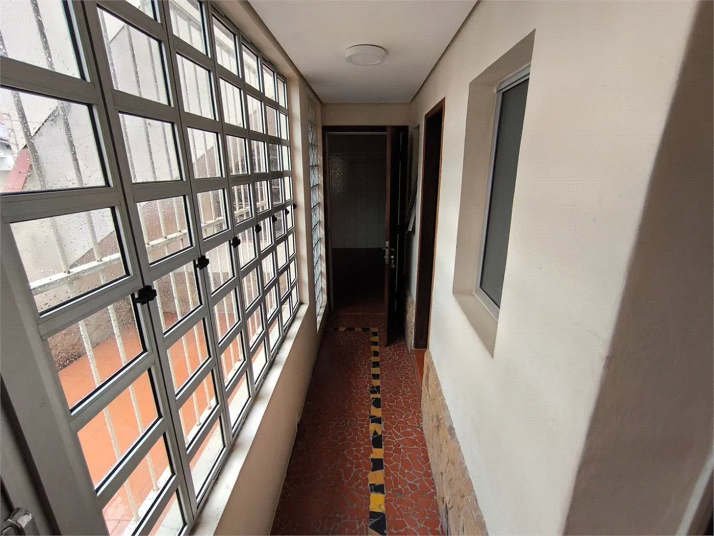 Sobrado à venda com 5 quartos, sendo 1 suíte, em Jardim Trussardi, São Paulo, SP