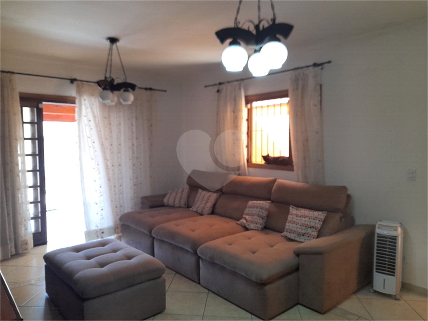 Sobrado à venda com 3 quartos, sendo 1 suíte,  em Vila Medeiros, São Paulo, SP