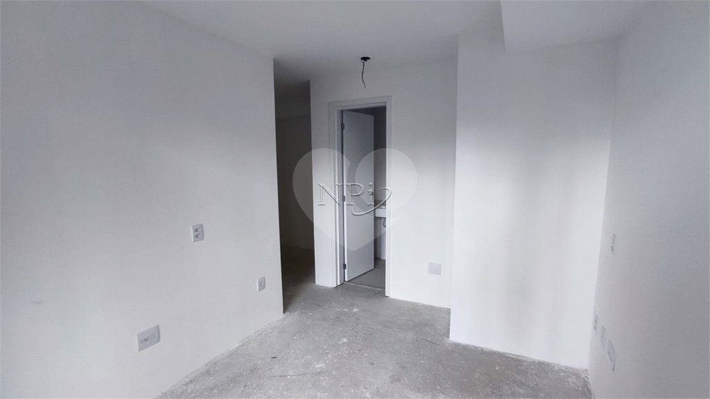 Apartamento à venda com 3 quartos, sendo 2 suítes,  em Moema, São Paulo, SP