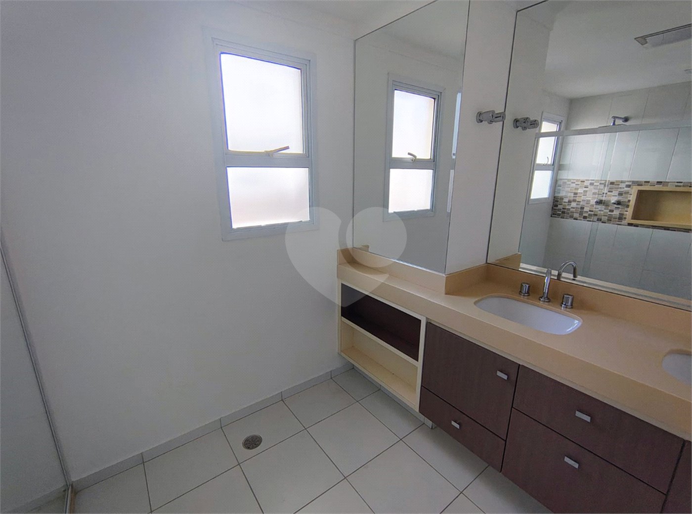 Apartamento à venda com 3 suítes em Anhangabaú, Jundiaí, SP