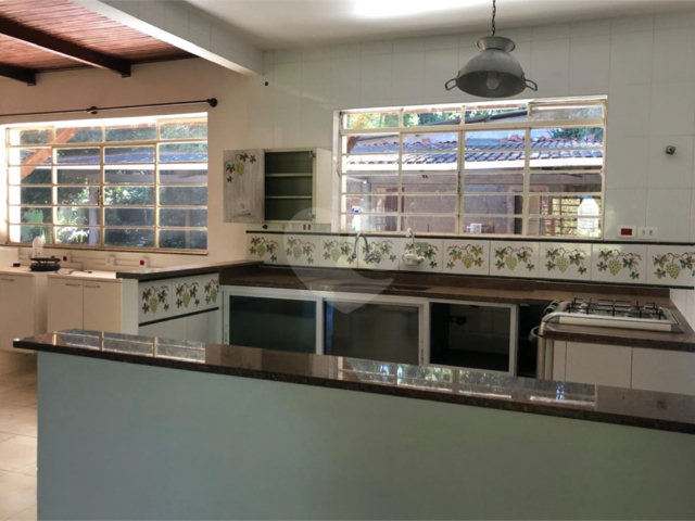 Casa à venda com 5 quartos, sendo 3 suítes,  em Serra da Cantareira, Mairiporã, SP