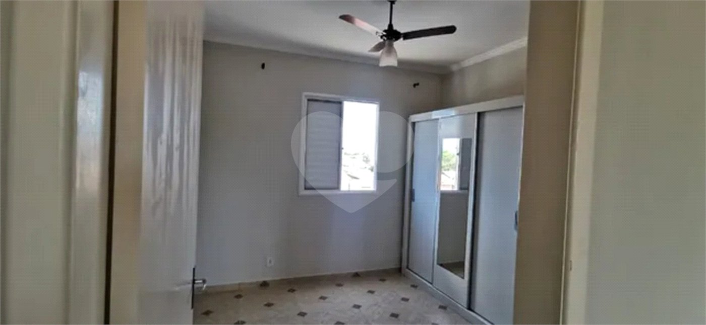 Apartamento à venda com 2 quartos em Vila São José, Taubaté, SP