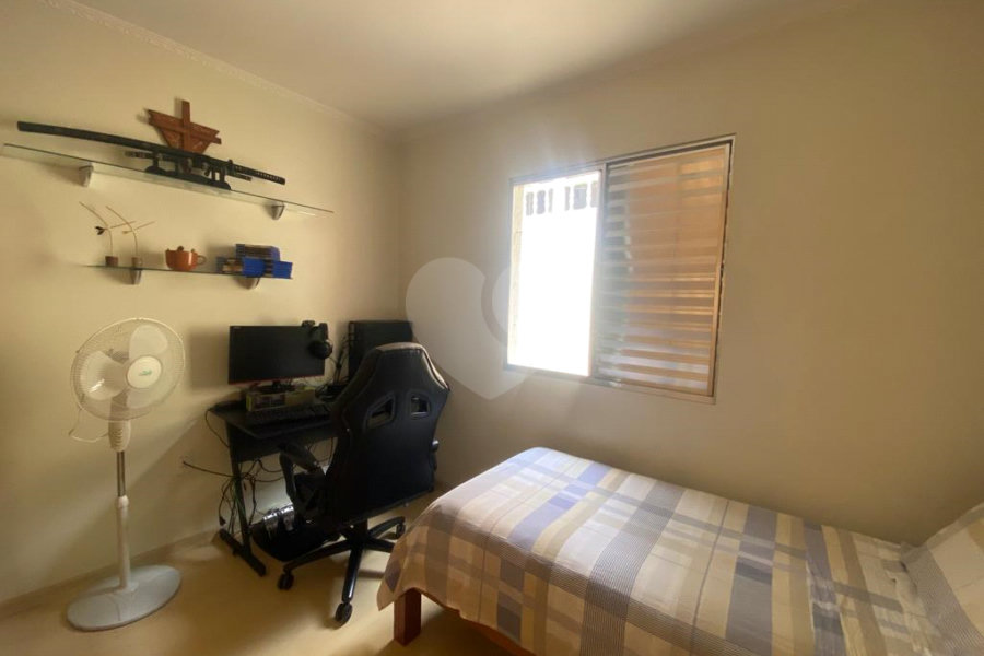 Sobrado à venda com 3 quartos, sendo 1 suíte, em Vila Nivi, São Paulo, SP