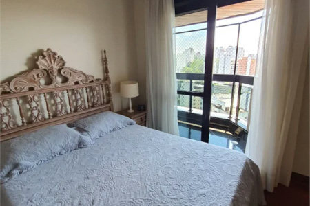 Apartamento à venda com 4 suítes em Vila Andrade, São Paulo, SP