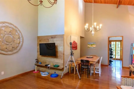 Casa à venda com 4 quartos, sendo 2 suítes,  em Granja Viana, Cotia, SP