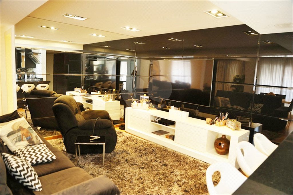 Apartamento à venda com 3 quartos, sendo 2 suítes, em Santana, São Paulo, SP