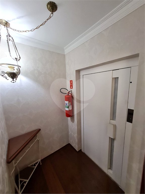 Apartamento à venda com 3 quartos, sendo 1 suíte,  em Vila Angeli, Valinhos, SP