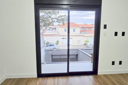 Sobrado à venda com 4 quartos, sendo 2 suítes,  em Vila Monumento, São Paulo, SP