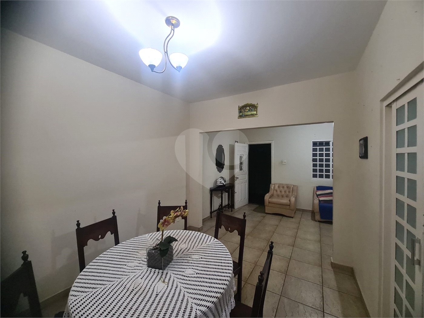 Sala à venda com 2 quartos, sendo 1 suíte,  no Centro, Itapetininga, SP