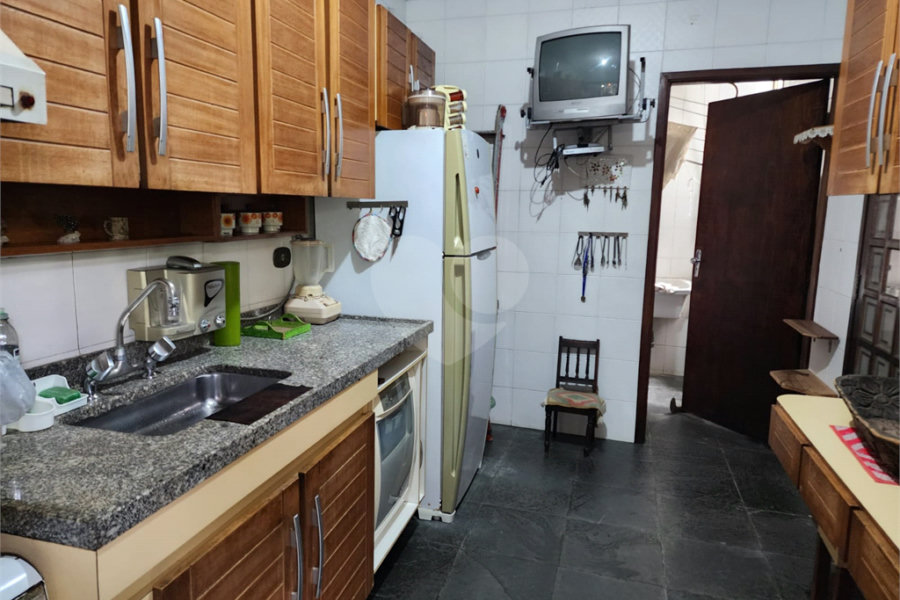 Sobrado à venda com 2 quartos, sendo 1 suíte, em Tremembé, São Paulo, SP