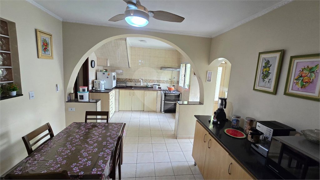 SOBRADO A VENDA FEITO PARA RENDA, FAMÍLIA GRANDE OU 2 CASAS | PRÓXIMO À ESTAÇÃO PIRITUBA!