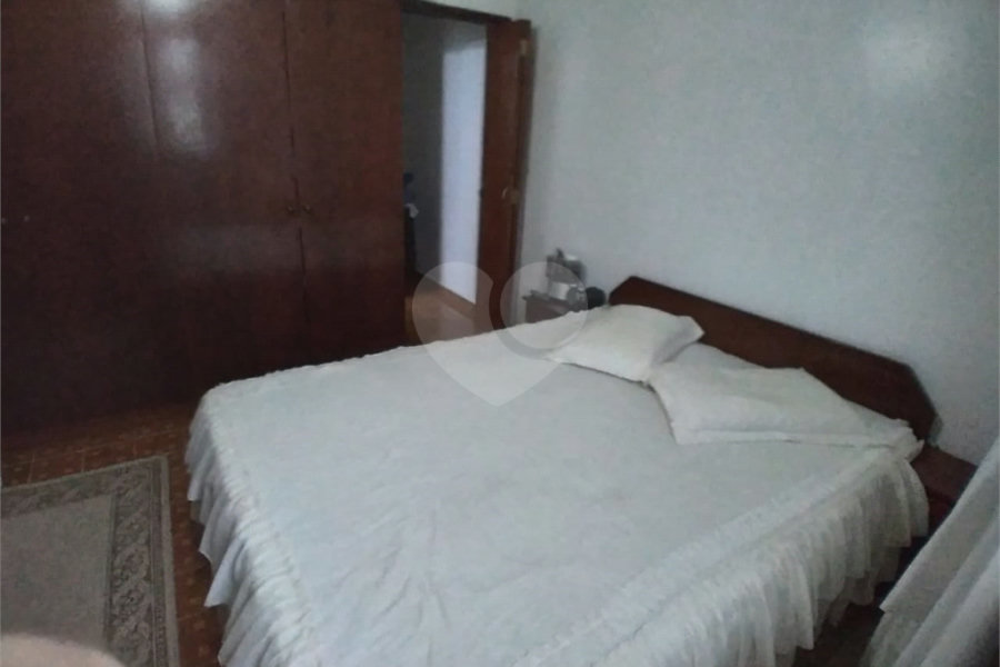 Sobrado à venda com 4 quartos em Parque Edu Chaves, São Paulo, SP