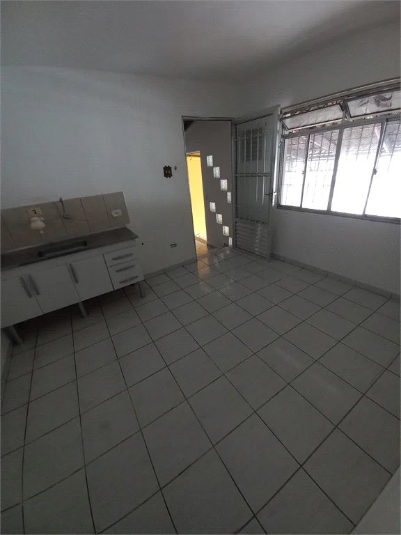 Casa à venda com 5 quartos, sendo 1 suíte, em Jardim Novo Taboão, São Paulo, SP