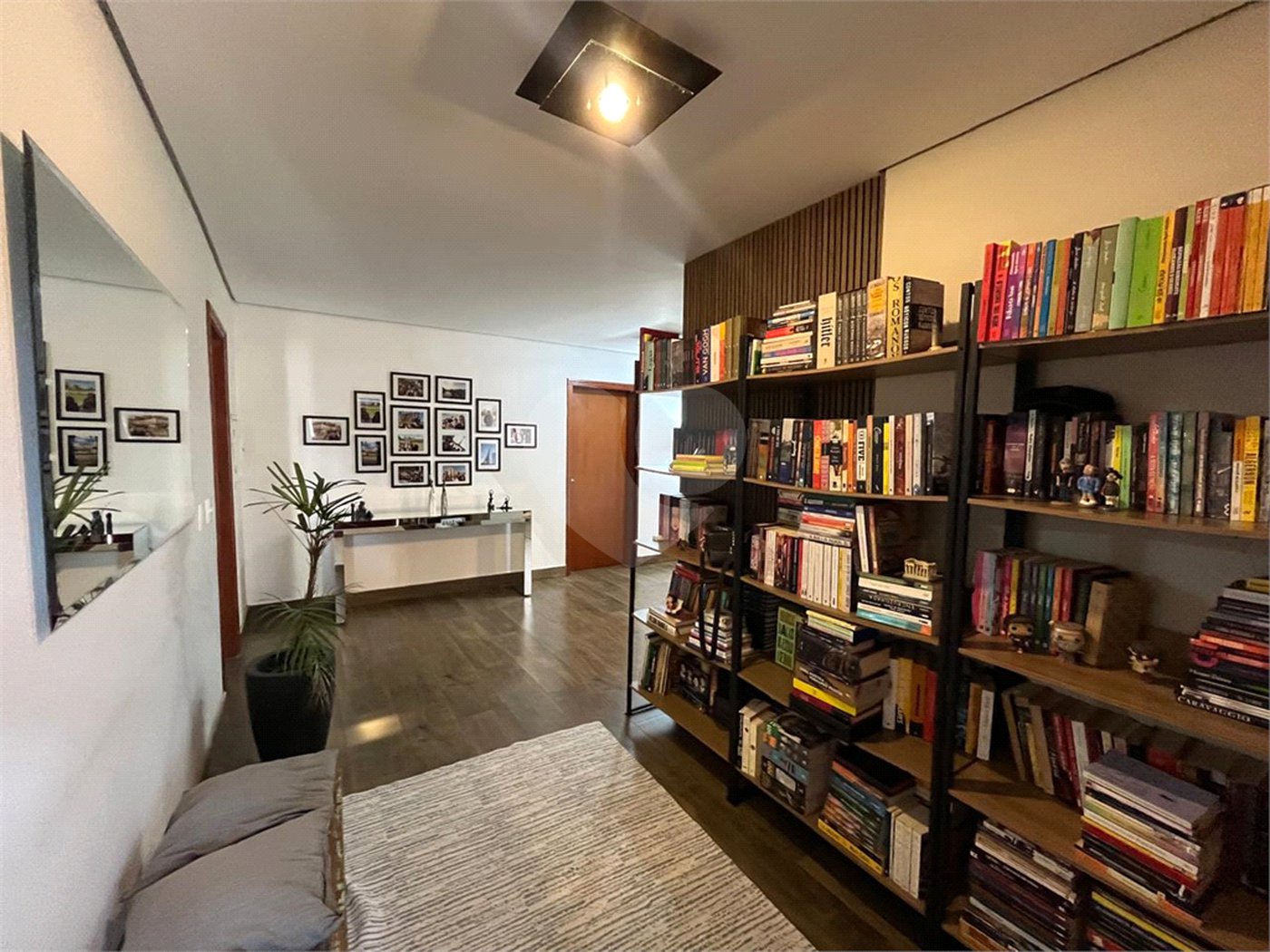 Casa à venda com 3 suítes em Jardim Shangri-lá, Itapetininga, SP