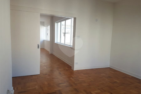 Apartamento à venda com 3 quartos, sendo 1 suíte, em Jardim Paulista, São Paulo, SP