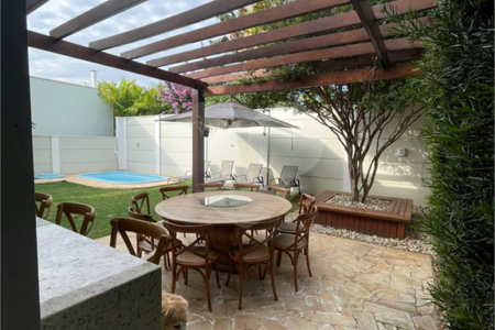 Casa à venda com 3 suítes no condomínio Villagio Di Verona, Vinhedo - SP