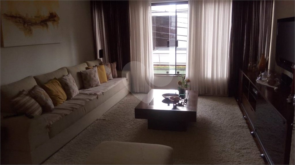 Casa à venda com 3 suítes em Jardim Franca, São Paulo, SP