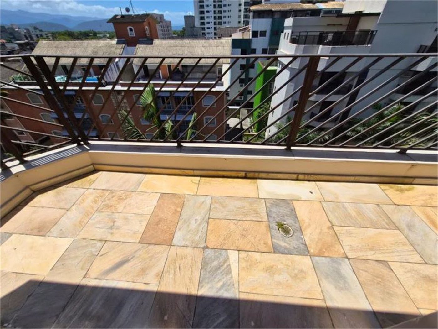 Apartamento Residencial à venda, Loteamento João Batista Julião, Guarujá - AP1261.