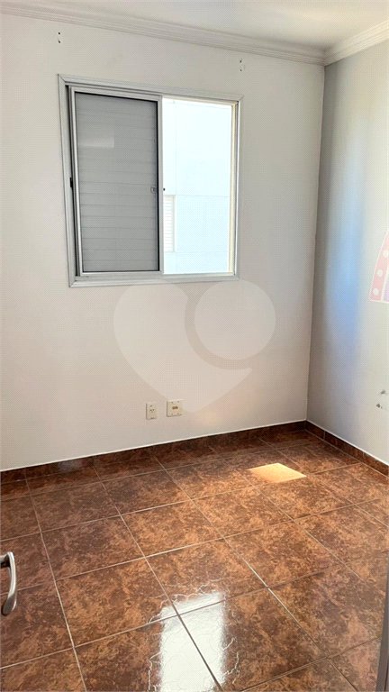 Apartamento à venda com 3 quartos em Cidade Líder, São Paulo, SP