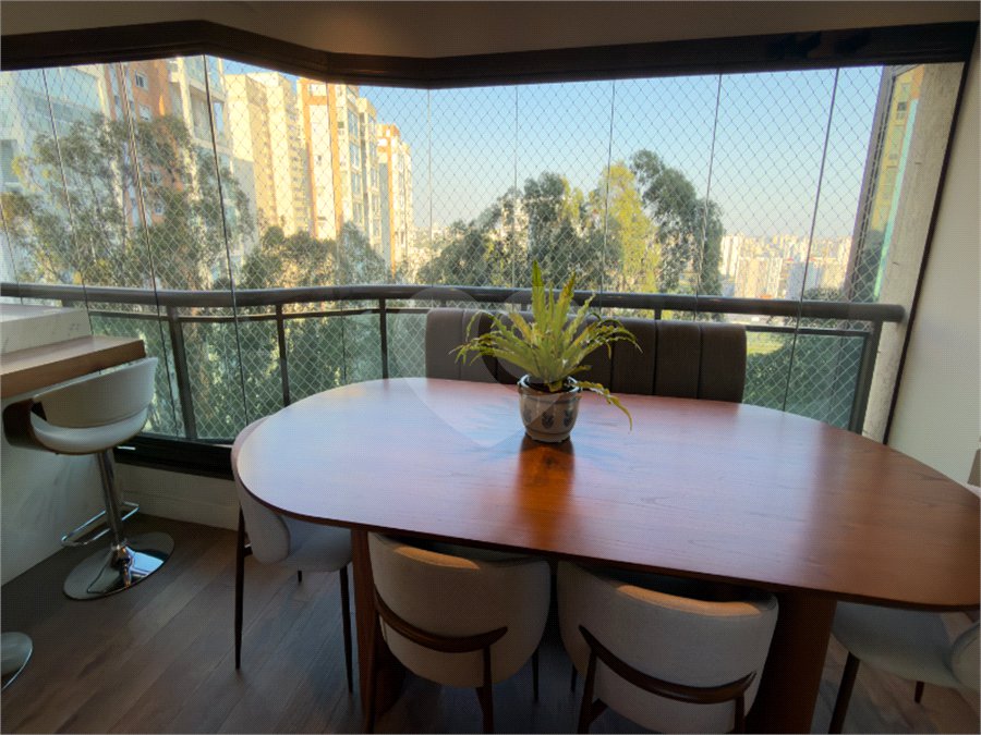 Apartamento à venda ou para alugar com 4 suítes em Jardim Fonte do Morumbi, São Paulo, SP