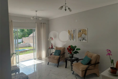 Casa à venda com 4 quartos, sendo 1 suíte, em Minas de Inhandjara, Itupeva, SP