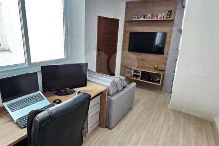 Triplex à venda com 2 quartos, sendo 1 suíte, em Vila Metalúrgica, Santo André, SP