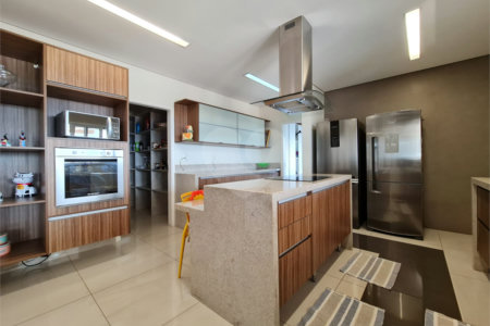 Casa à venda ou para alugar com 4 suítes no condomínio Residencial Jardim Primavera, Louveira - SP