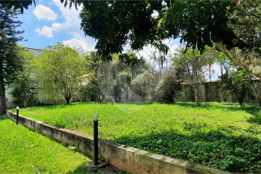 Casa à venda ou para alugar com 4 quartos, sendo 2 suítes, em Mantiqueira, Mairiporã, SP