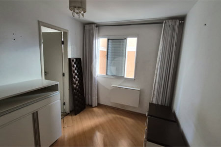 Apartamento à venda com 3 quartos, sendo 1 suíte, em Vila Campestre, São Paulo, SP