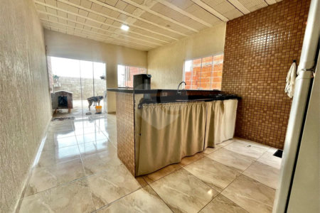 Casa à venda com 2 quartos em Vila Maria Isabel, Itapetininga, SP