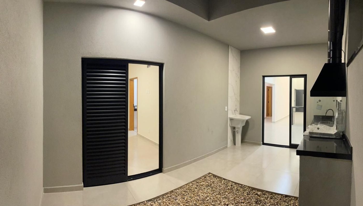 Casa à venda com 3 quartos, sendo 1 suíte, em Jardim Marambaia, Jundiaí - SP