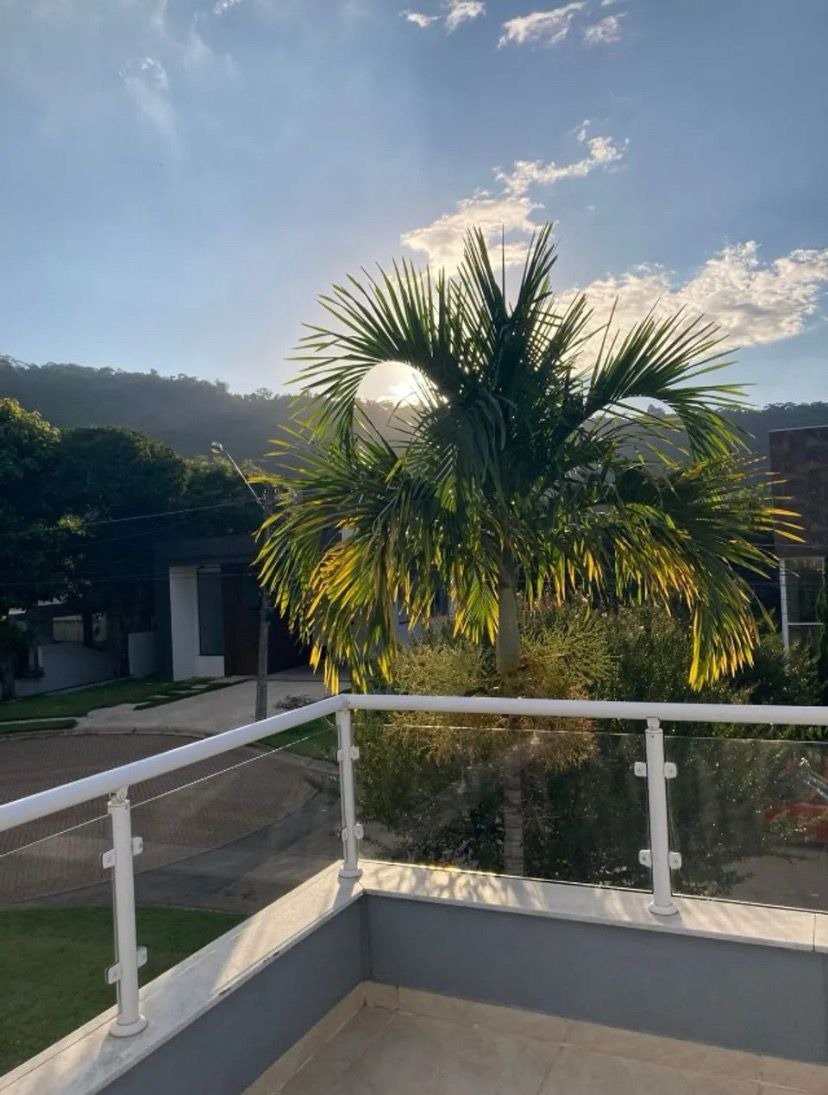 Casa à venda com 3 quartos, sendo 1 suíte, no condomínio Ibiaram 1, Itupeva - SP