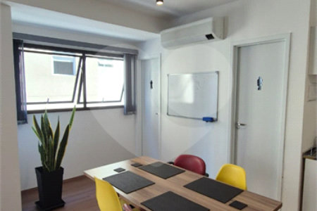 Sala Comercial moderna bem localizada .
