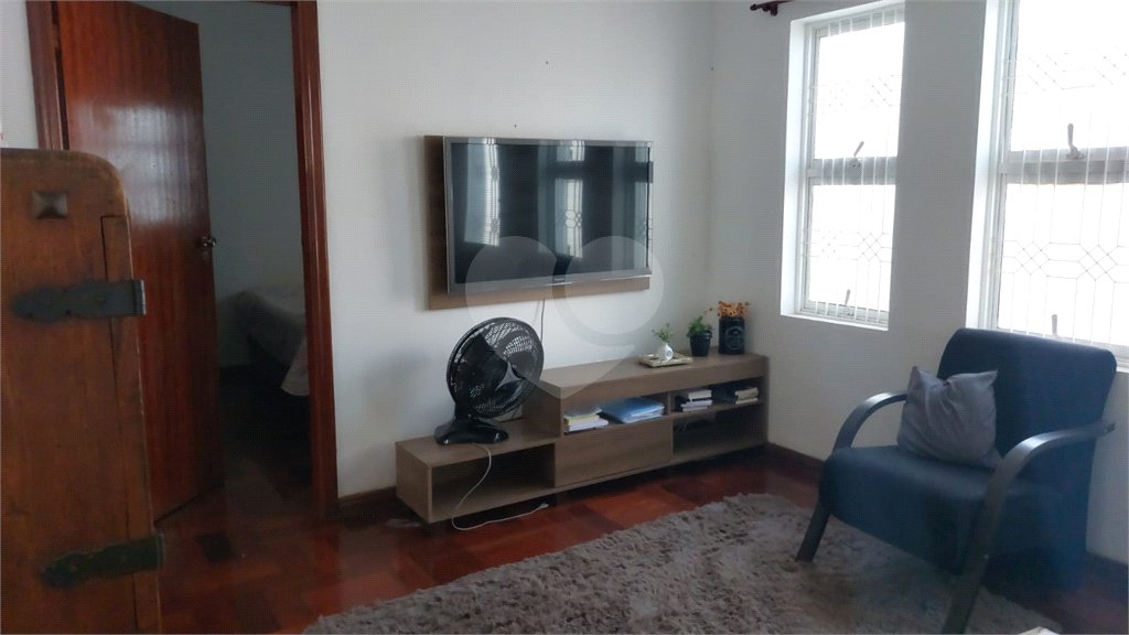 Casa à venda com 5 quartos, sendo 1 suíte, em Jardim Santa Paula, São Carlos, SP