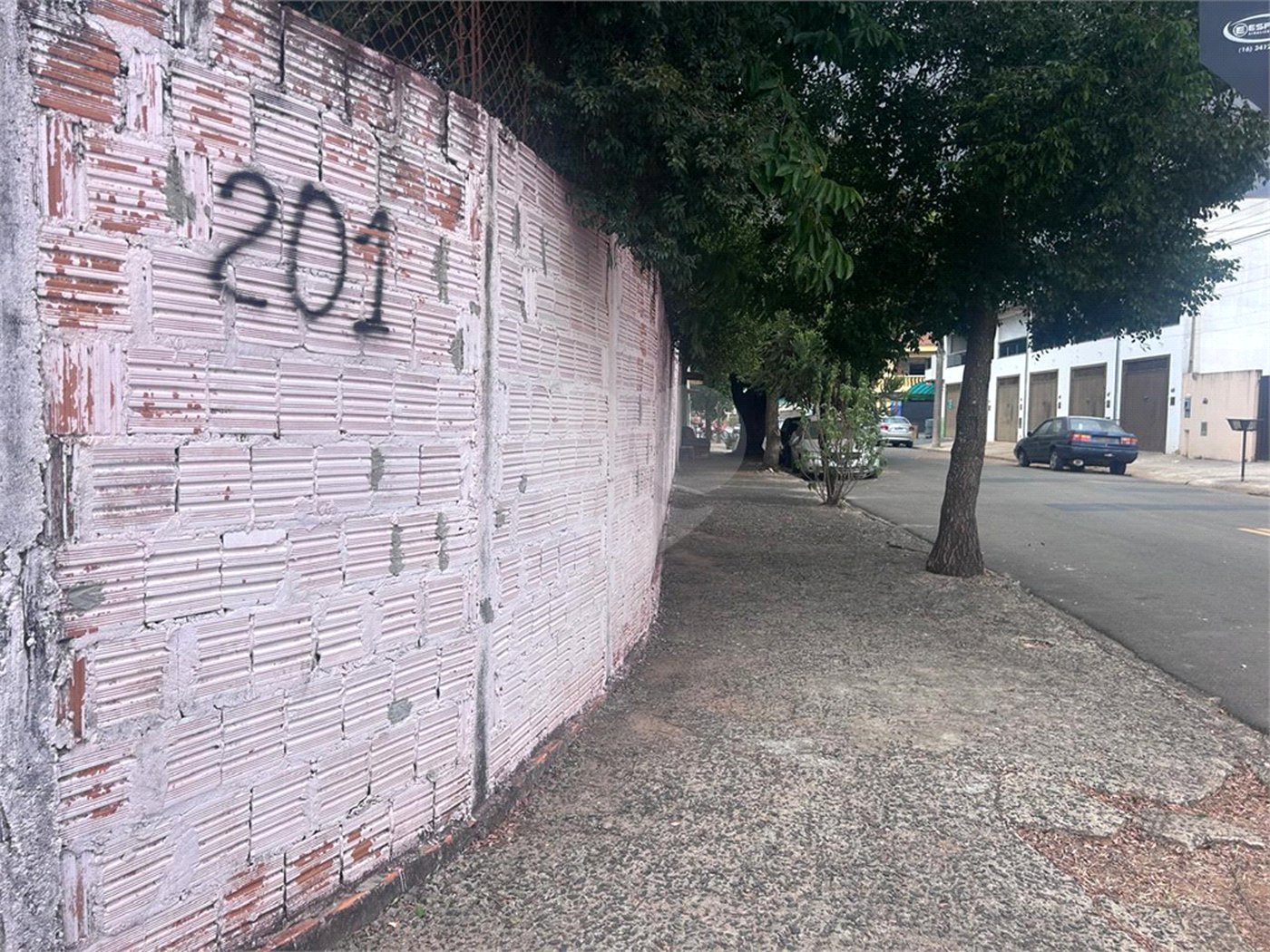 Terreno já cimentado a venda no Jockey Club