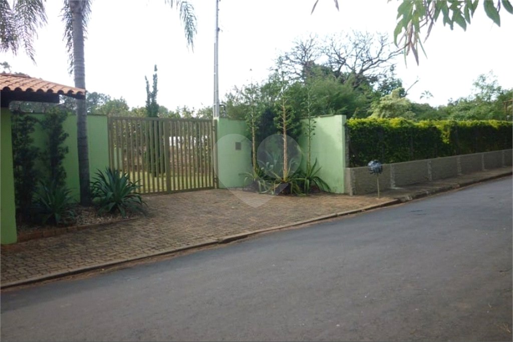 Chácara à venda ou para alugar com 4 quartos, sendo 1 suíte, em Chácara Velosa, Araraquara, SP