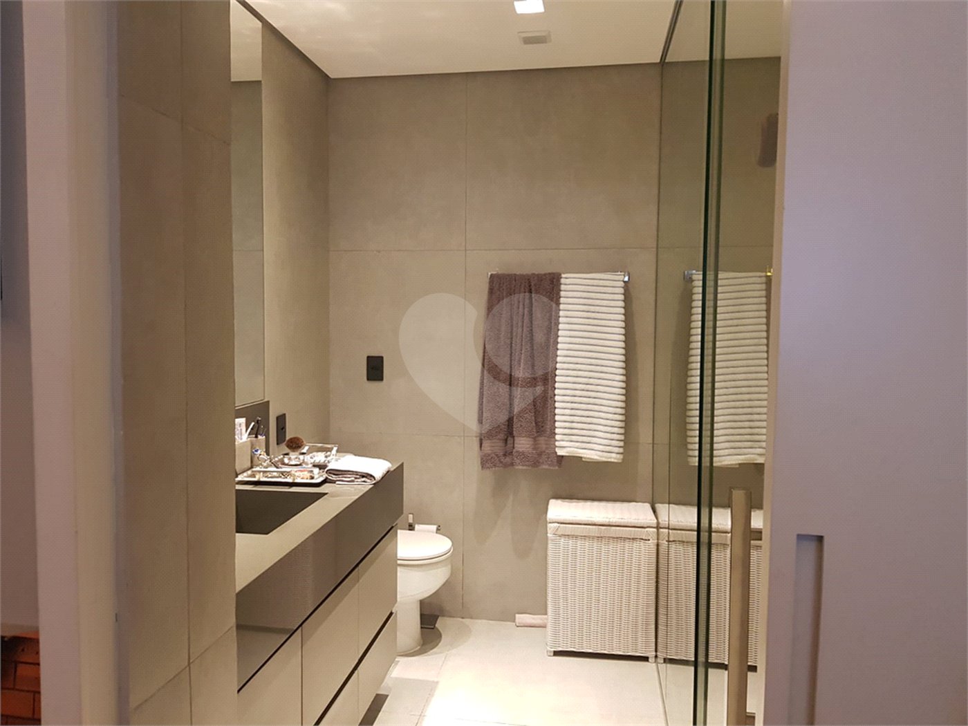 Apartamento à venda com 2 quartos, sendo 1 suíte, em Higienópolis, São Paulo, SP