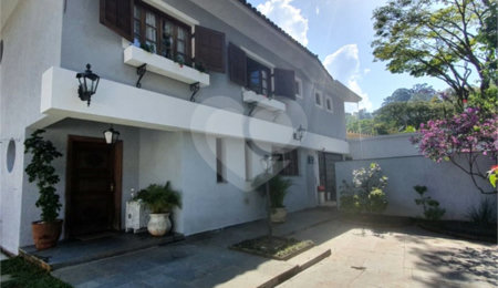 Sobrado à venda com 5 quartos, sendo 3 suítes,  em Tremembé, São Paulo, SP