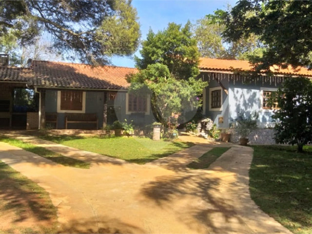 Sítio à venda com 4 quartos, sendo 2 suítes,  em Chácara Real (caucaia do Alto), Cotia, SP