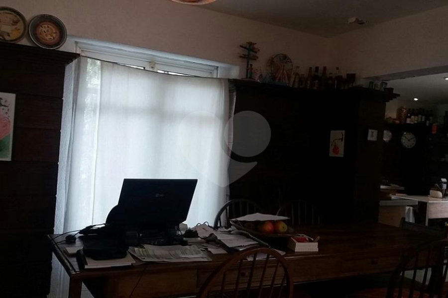 Casa à venda com 6 quartos, sendo 3 suítes, em Jardim São Bento, São Paulo, SP