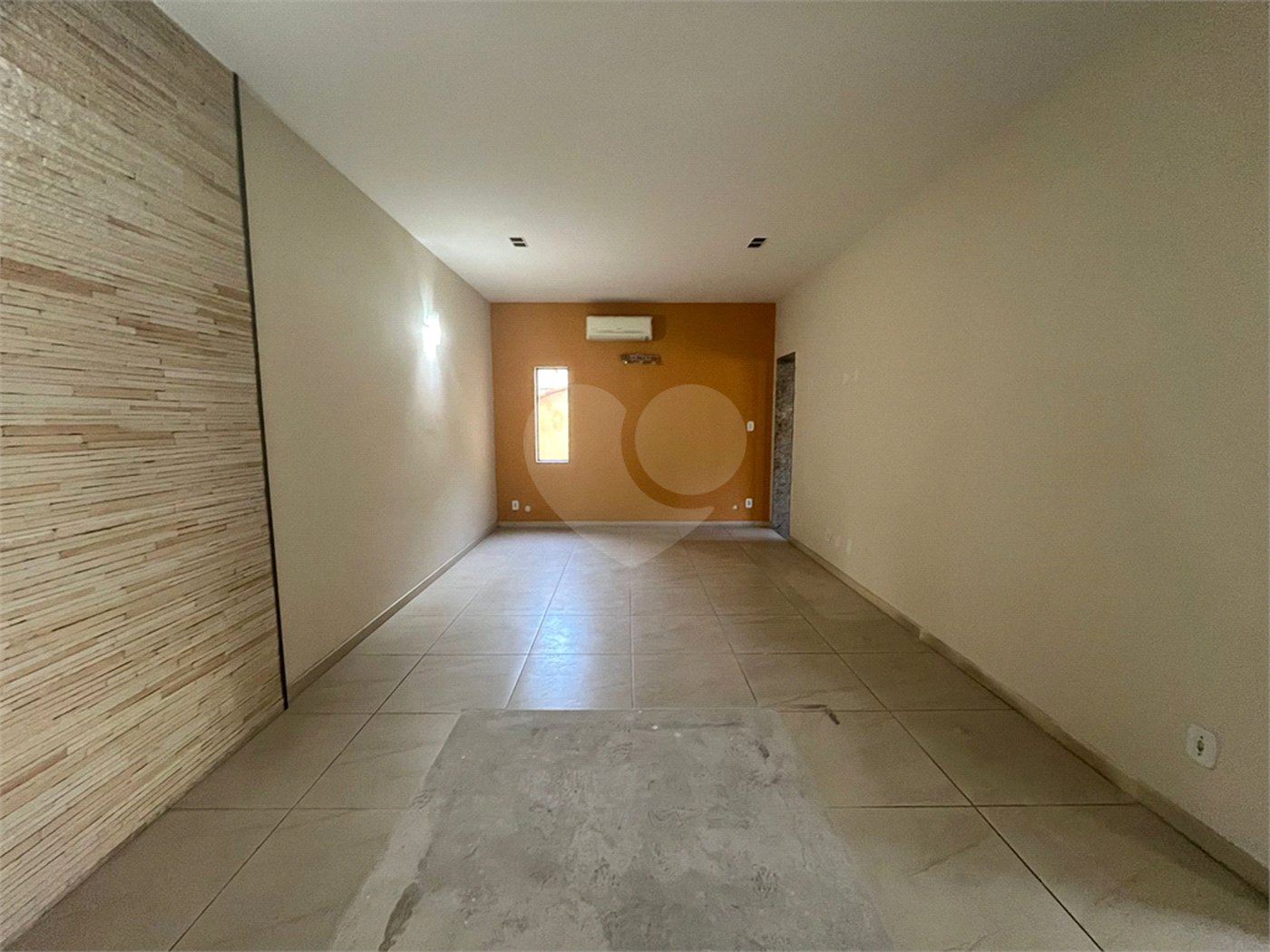 Casa à venda com 2 quartos, sendo 1 suíte, no condomínio Residencial Vale das Palmeiras, Rio de Janeiro - RJ